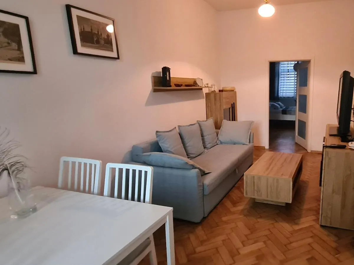 Apartament Zamkowa Street. *Wawel*Ice *Bulwary Wislane Apartment Krakow